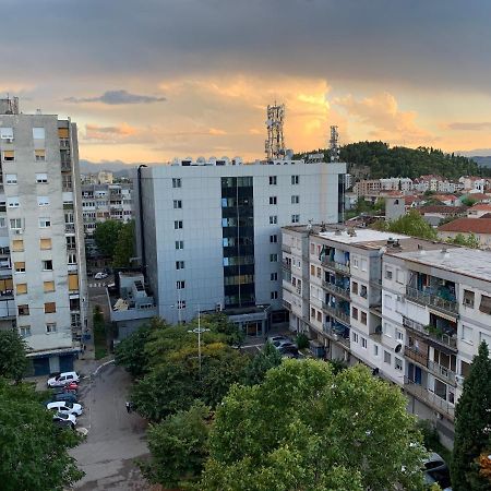 Black Horse Podgorica Luaran gambar