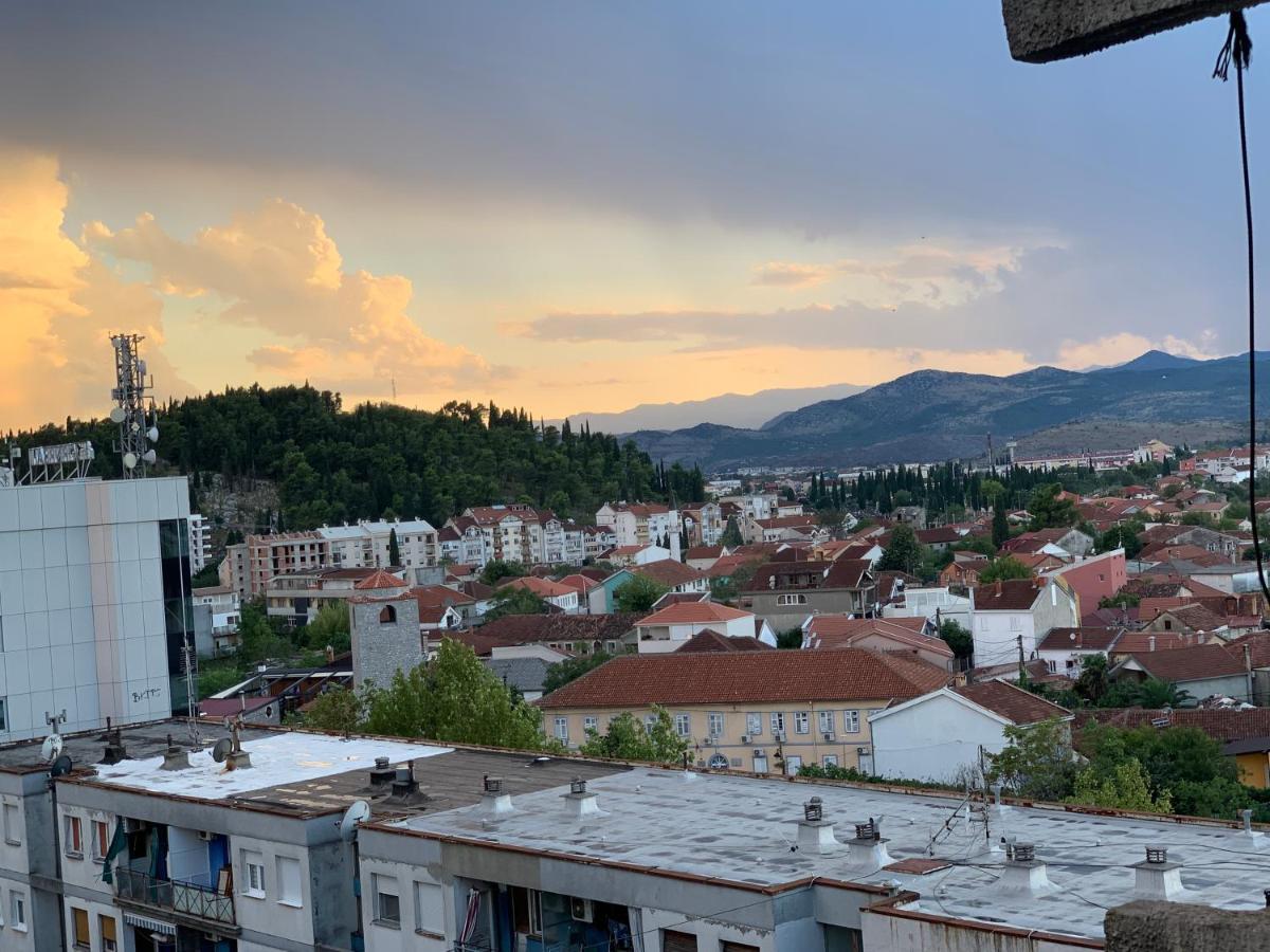 Black Horse Podgorica Luaran gambar